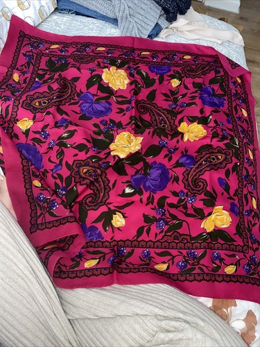 Floral multicoloured square - floral,