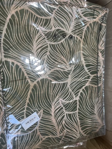 Dark green botanical - ,